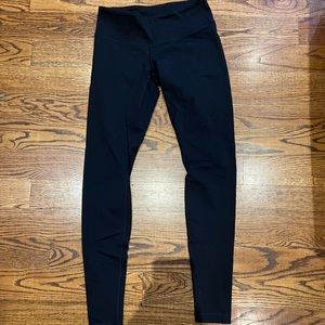Black lululemon leggings